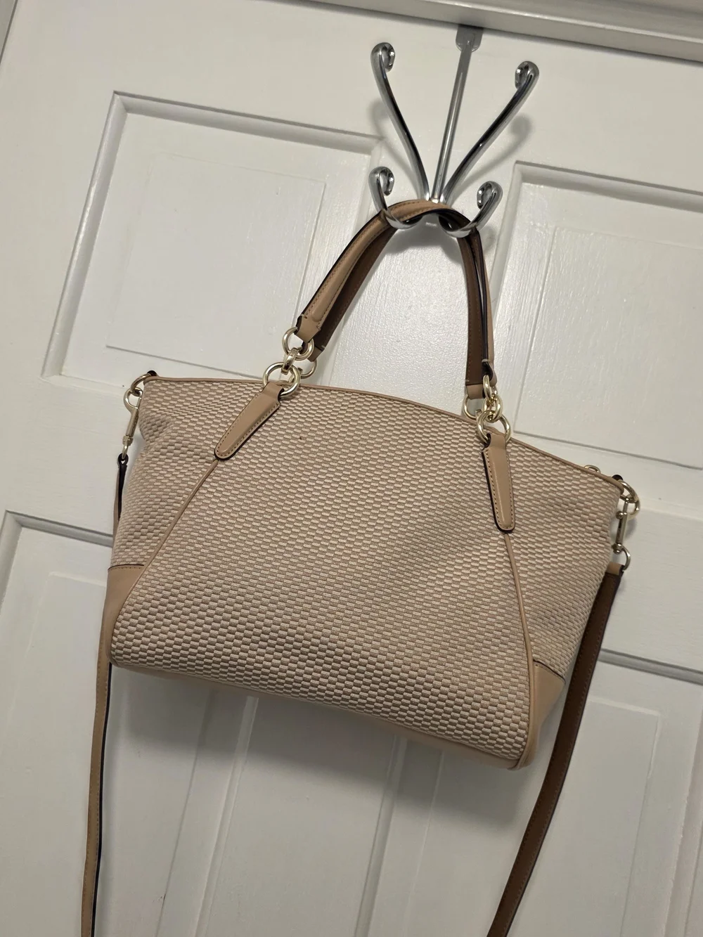 EC Coach Kelsey Beige Jacquard Print Satchel/Crossbody Bag F57244